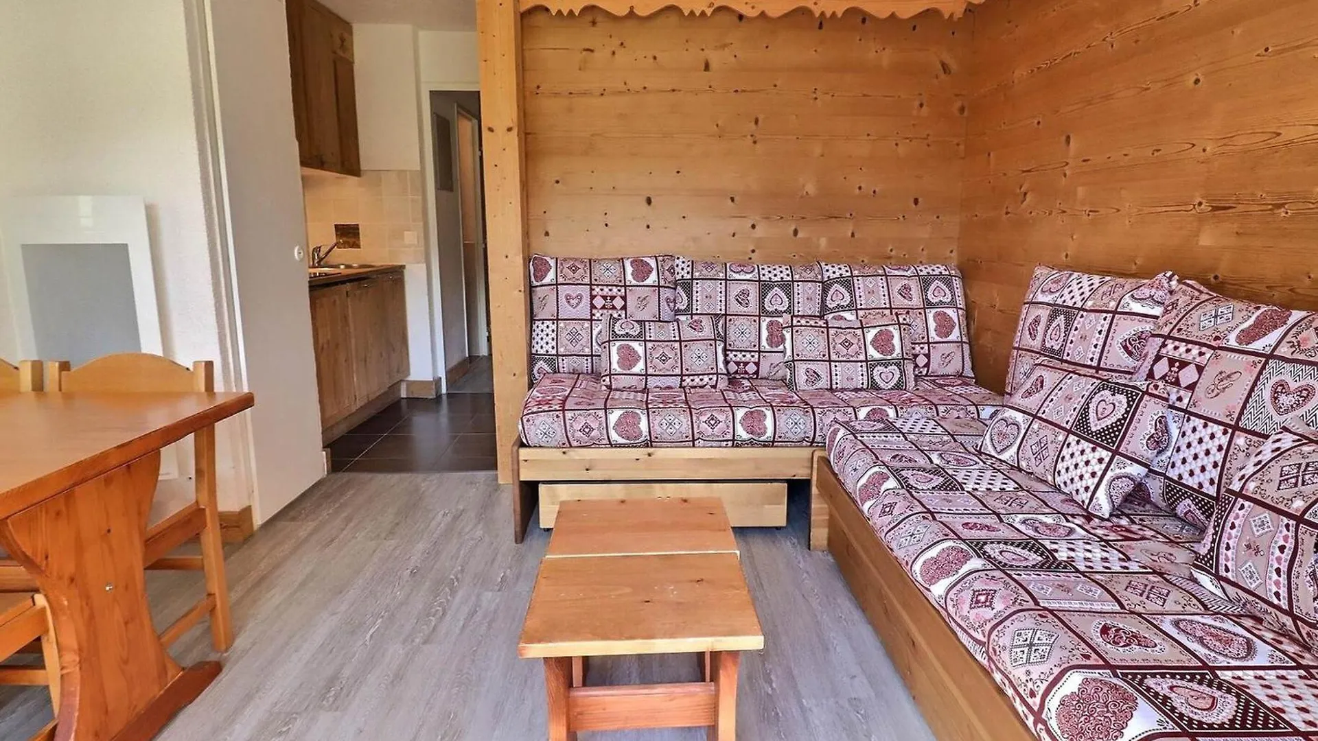 Apartment Appartement Cosy, Skis Aux Pieds, 4 Pers., Proche Commerces Et Ecoles De Ski - Fr-1-182-99 Meribel